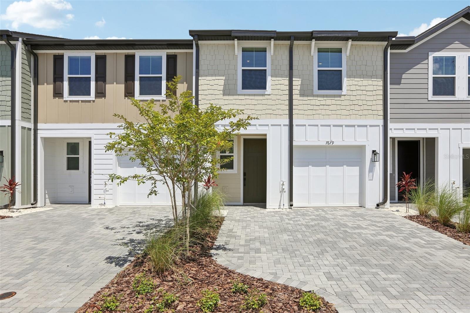 Image 2 of 40 For 7679 Deer Valley Circle