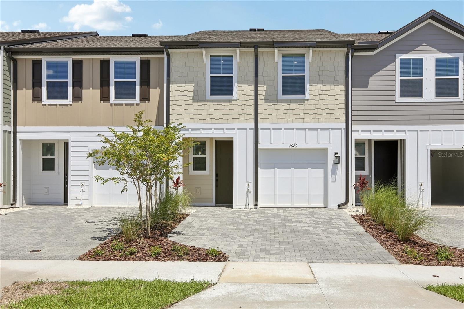 Image 5 of 40 For 7679 Deer Valley Circle