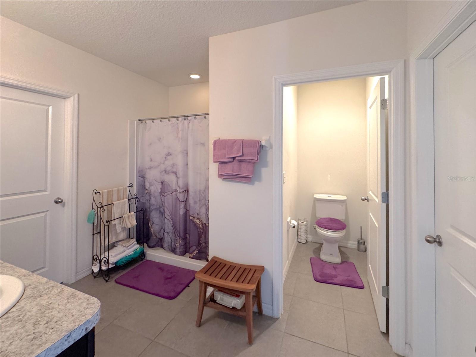 Image 17 of 31 For 9521 Sunstone Boulevard