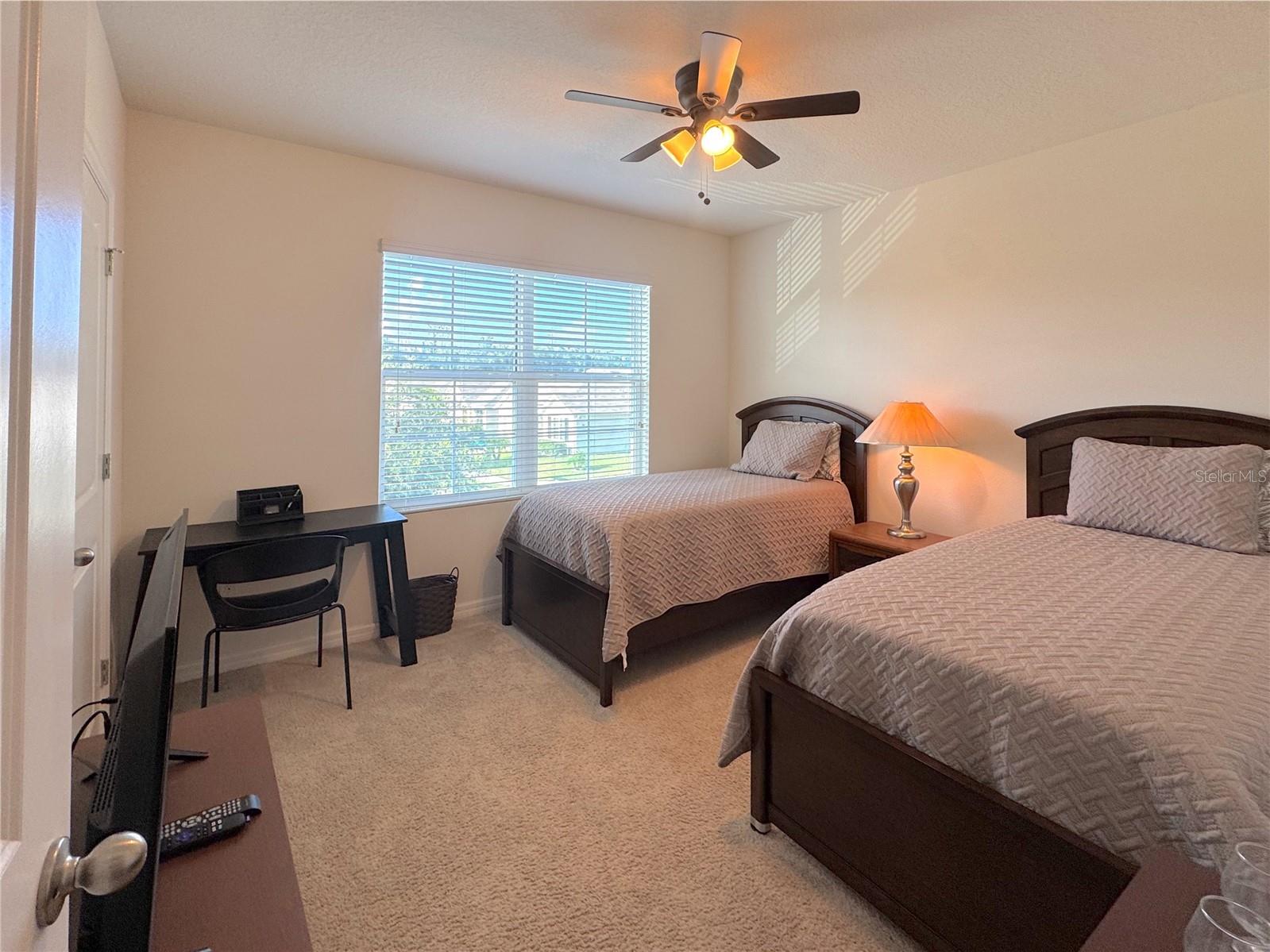 Image 19 of 31 For 9521 Sunstone Boulevard