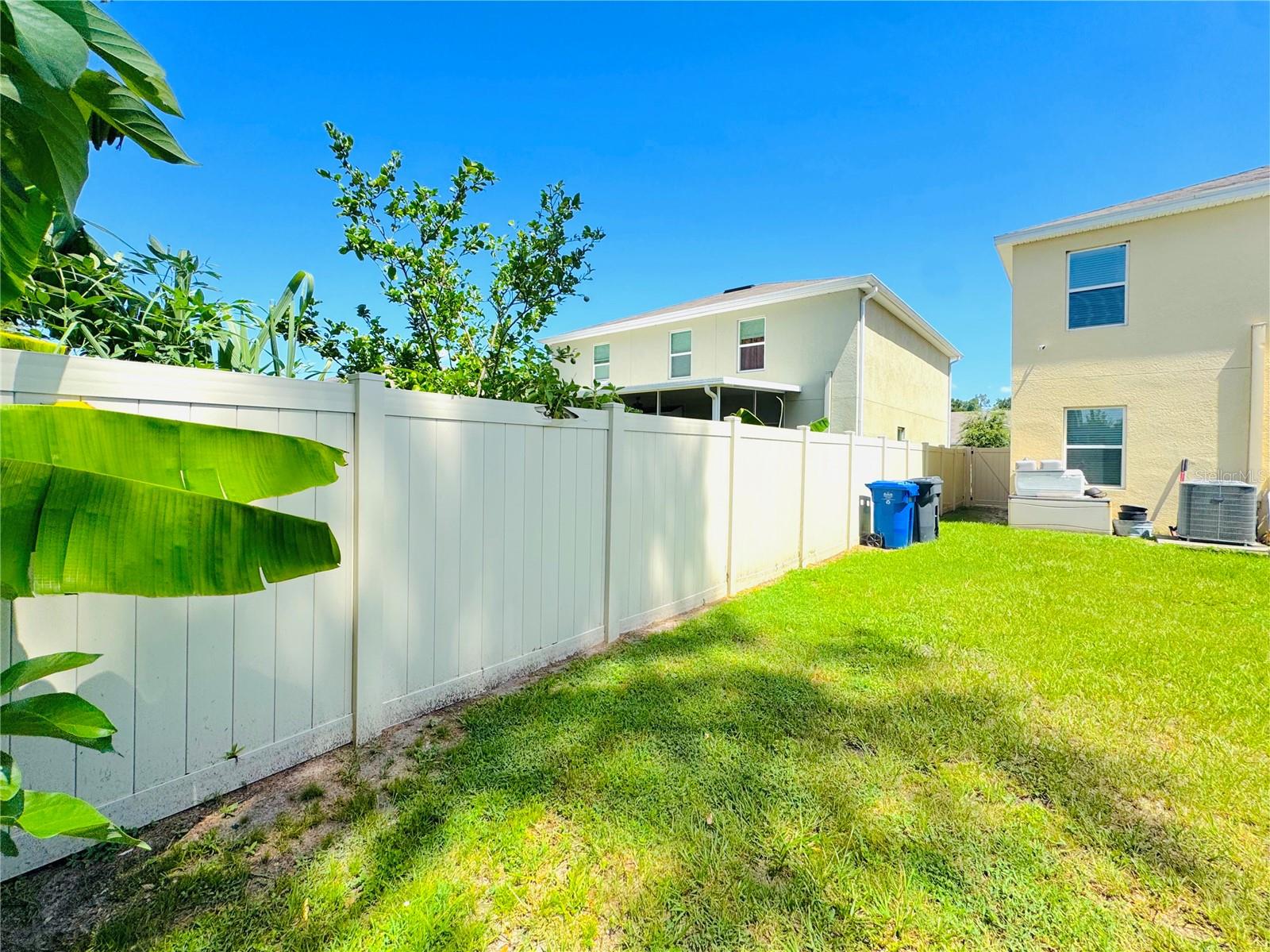 Image 27 of 31 For 9521 Sunstone Boulevard