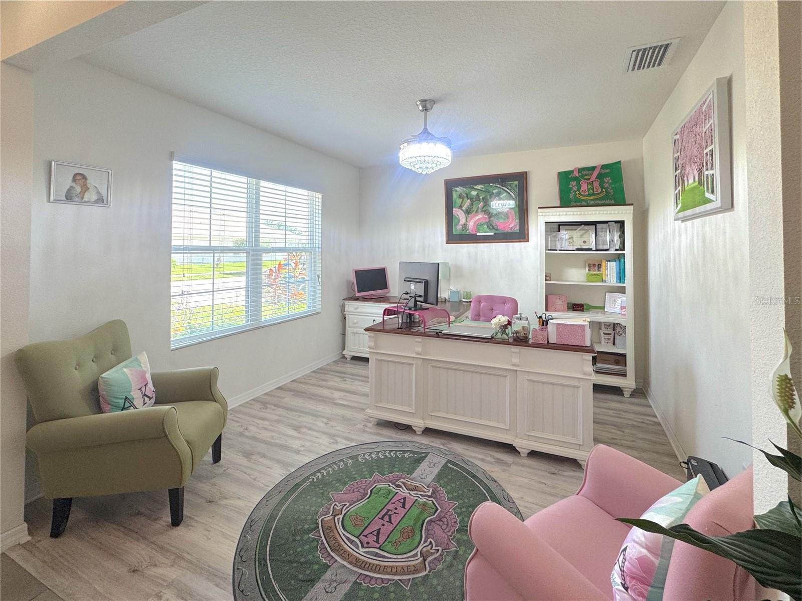 Image 4 of 31 For 9521 Sunstone Boulevard