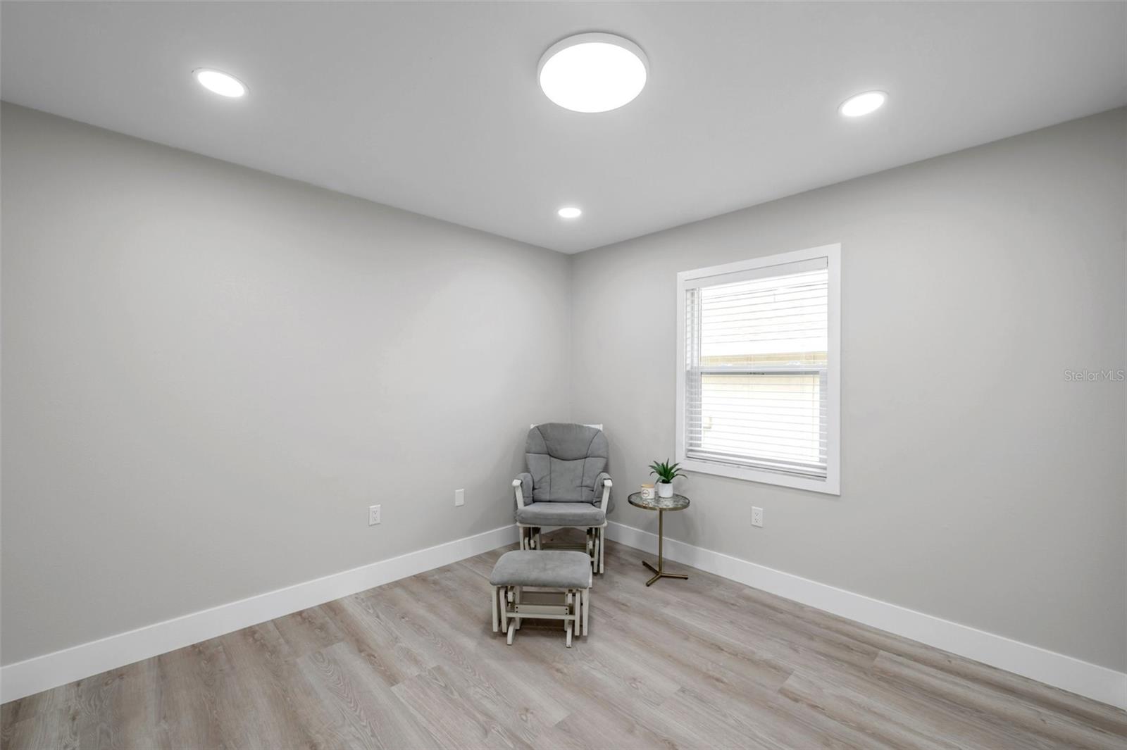 Image 33 of 50 For 2585 Ridge Lane