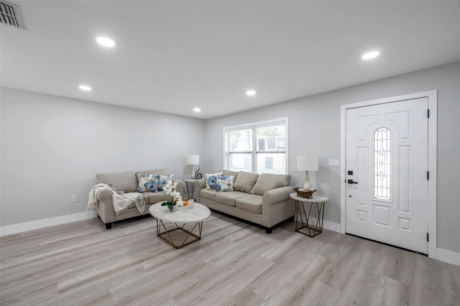 Image 7 of 50 For 2585 Ridge Lane