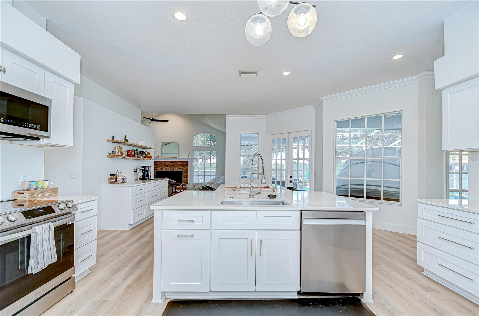 Image 13 of 39 For 3012 Colonial Ridge Drive
