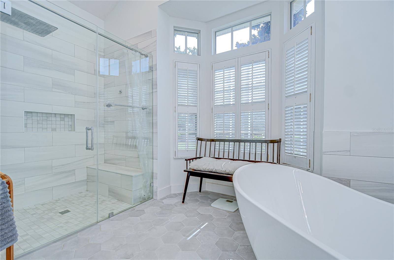 Image 21 of 39 For 3012 Colonial Ridge Drive