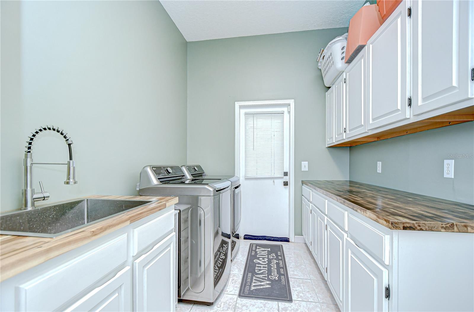 Image 28 of 39 For 3012 Colonial Ridge Drive
