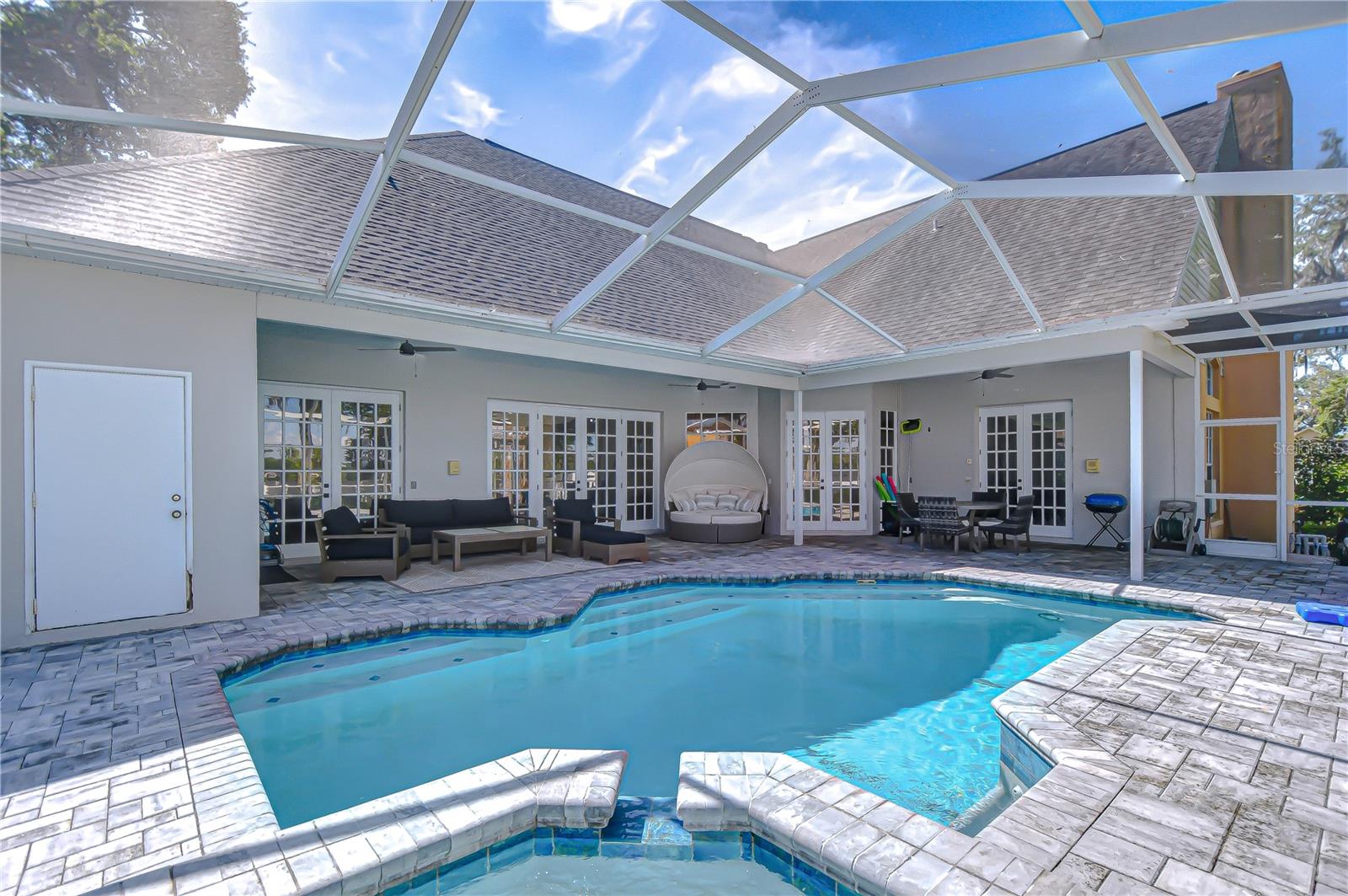 Image 30 of 39 For 3012 Colonial Ridge Drive