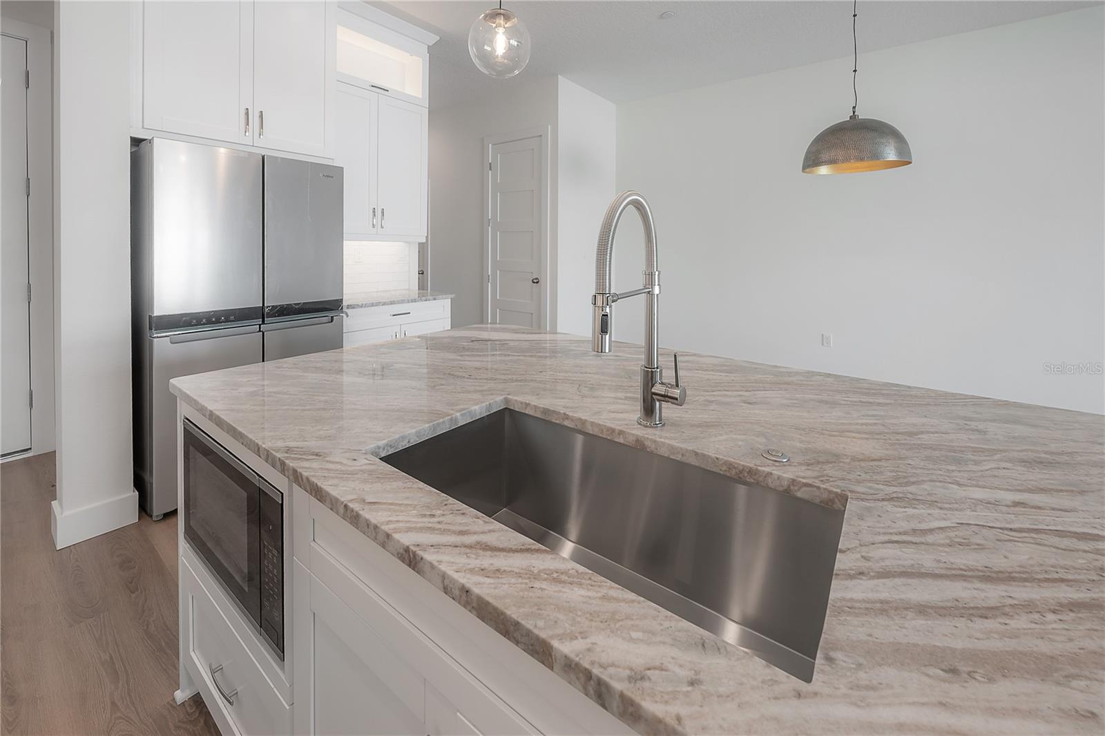 Image 18 of 70 For 5530 9th Street 4