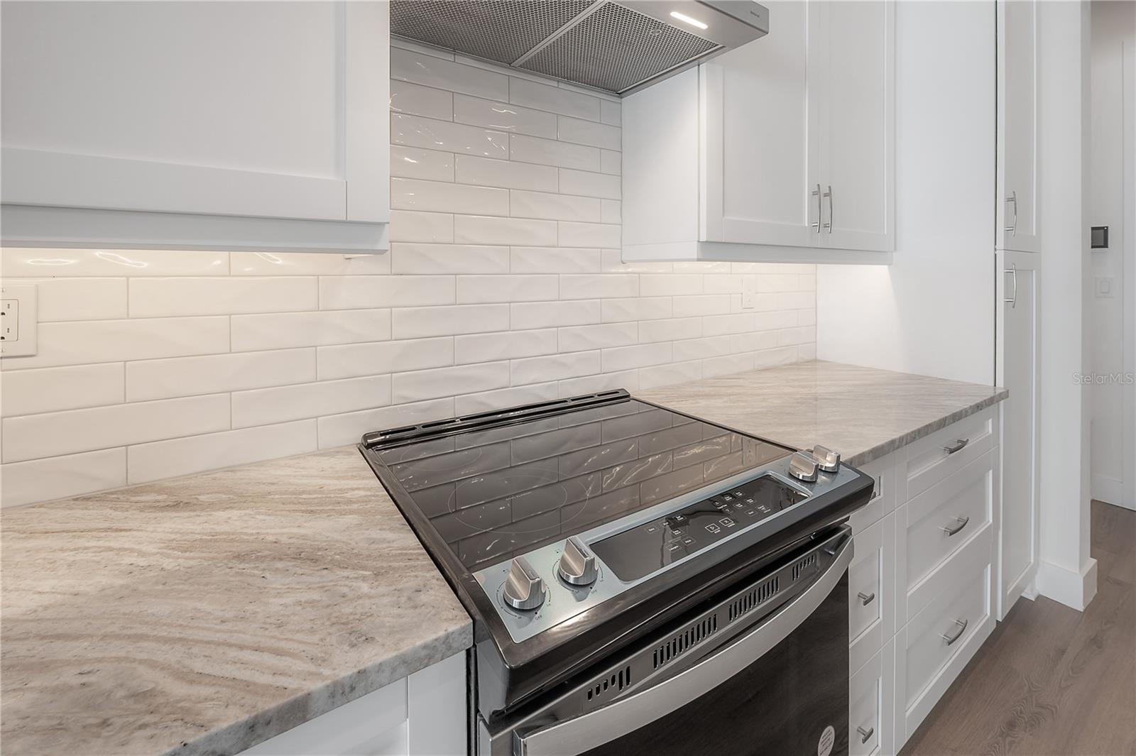 Image 19 of 70 For 5530 9th Street 4