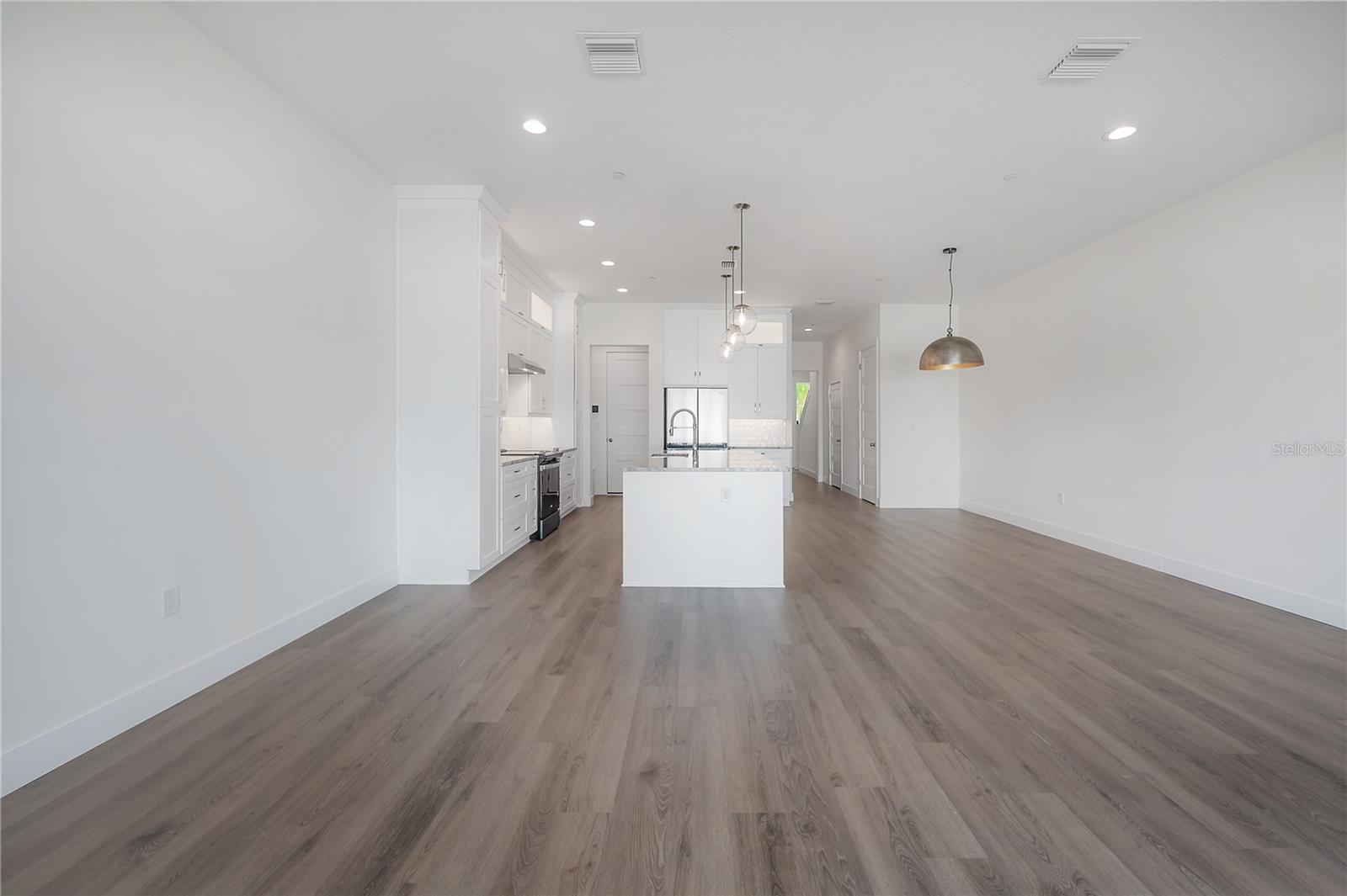 Image 21 of 70 For 5530 9th Street 4