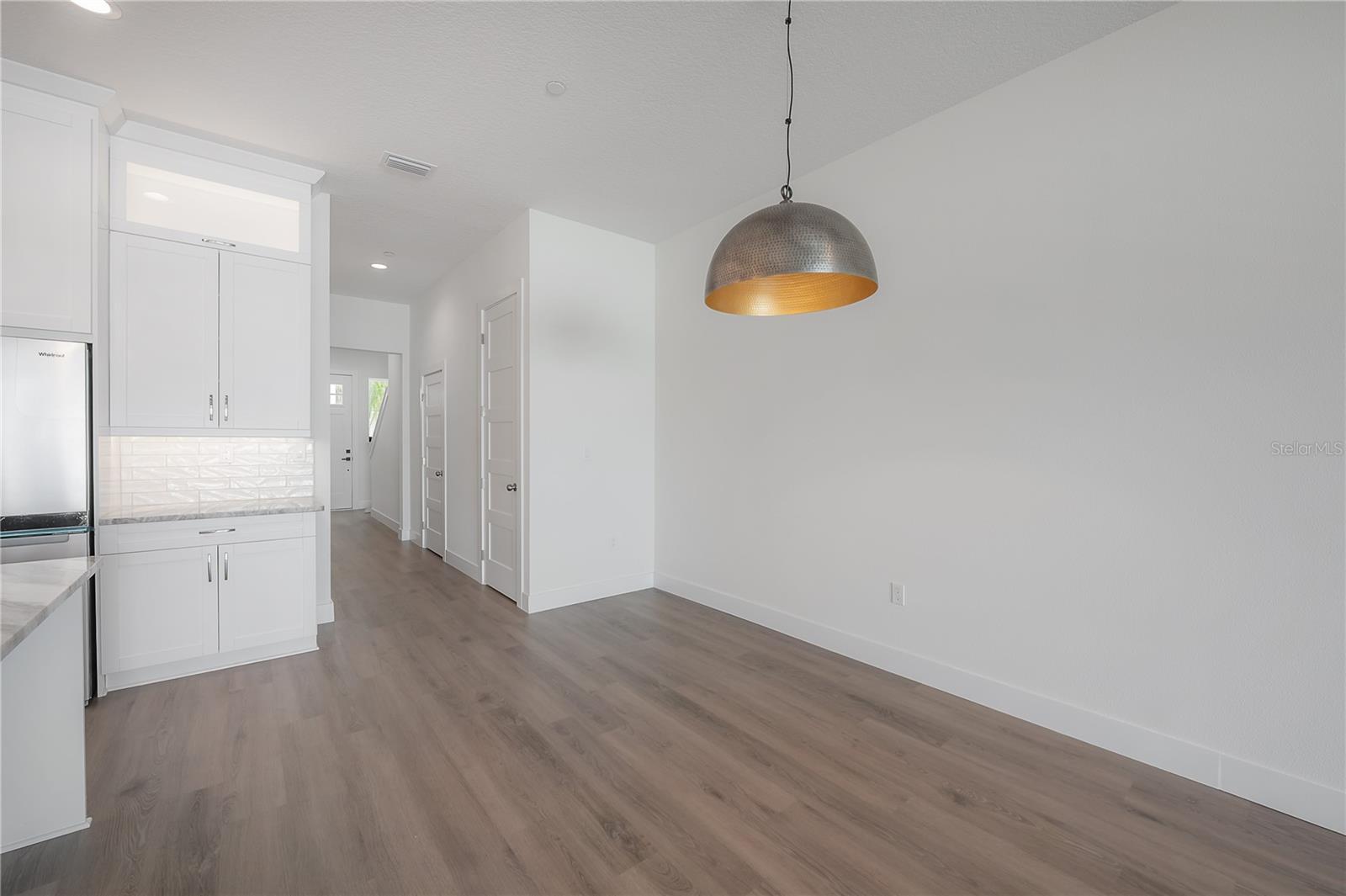 Image 23 of 70 For 5530 9th Street 4