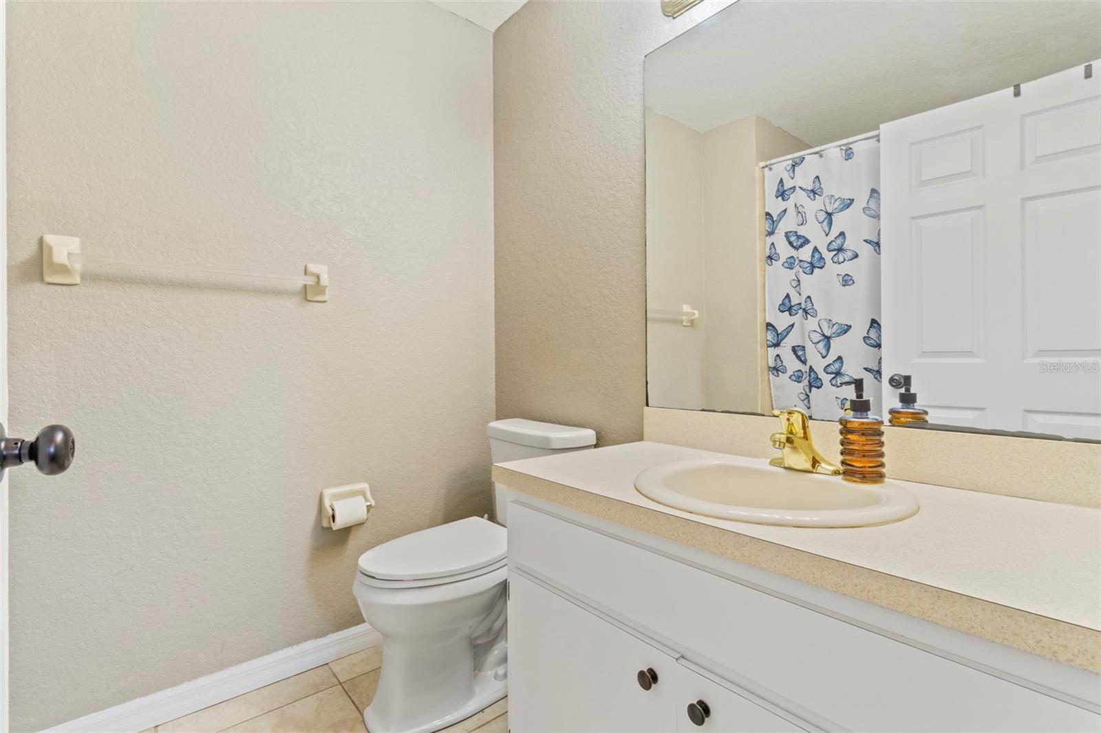 Image 14 of 26 For 27286 Warner Avenue