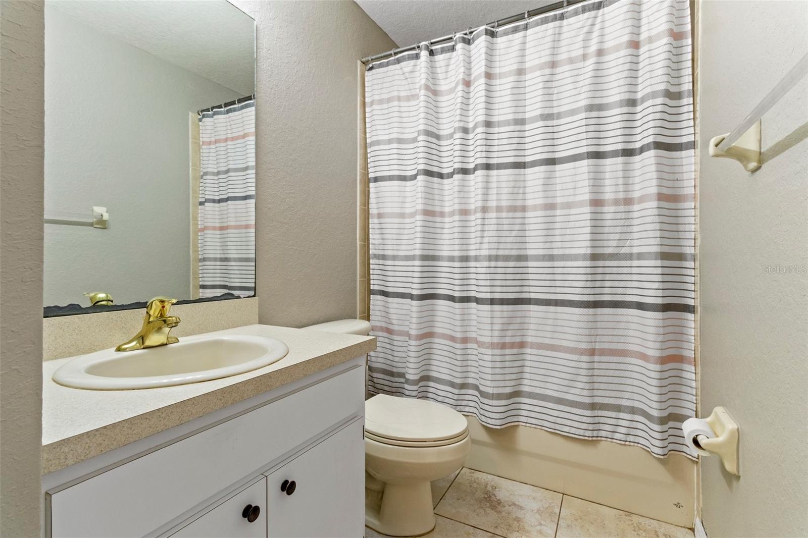Image 15 of 26 For 27286 Warner Avenue
