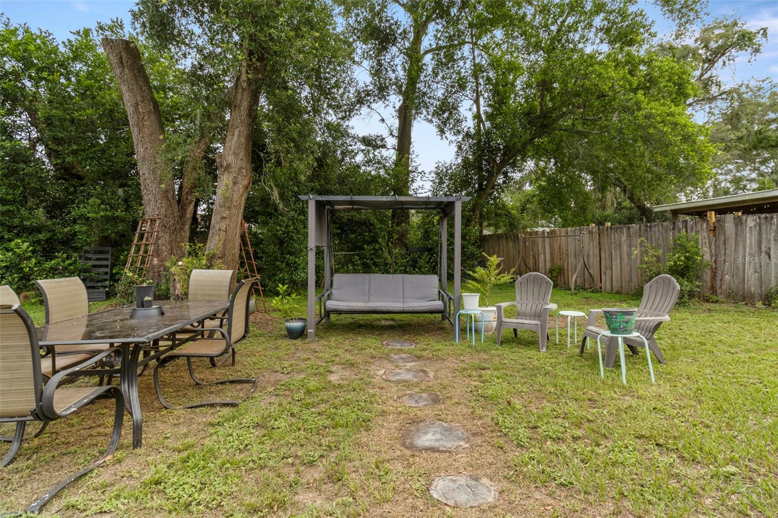 Image 17 of 26 For 27286 Warner Avenue