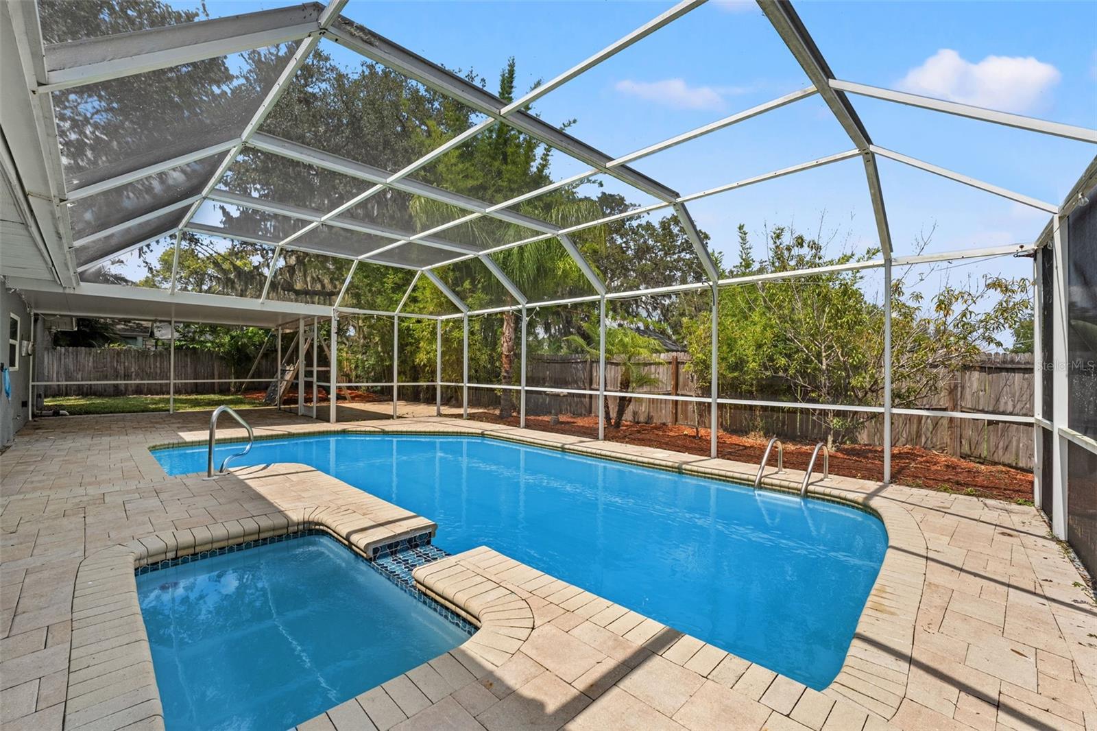 Image 43 of 50 For 573 Whispering Lakes Boulevard