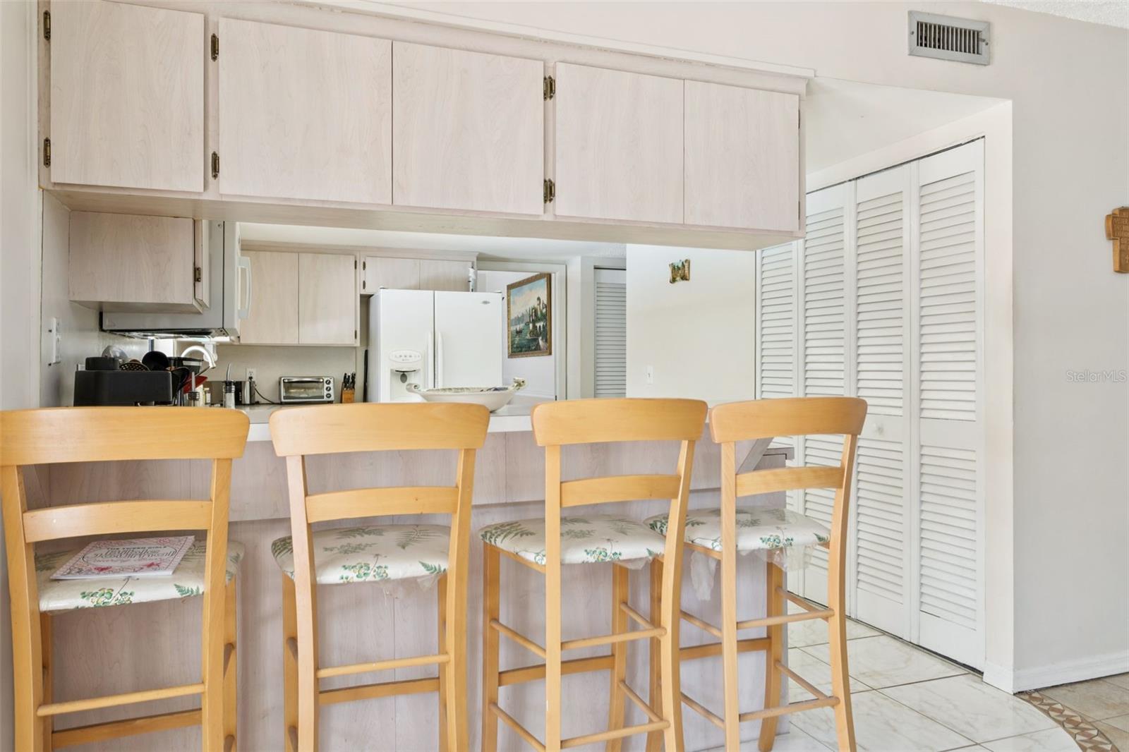 Image 11 of 39 For 11320 Carrollwood Estates Drive