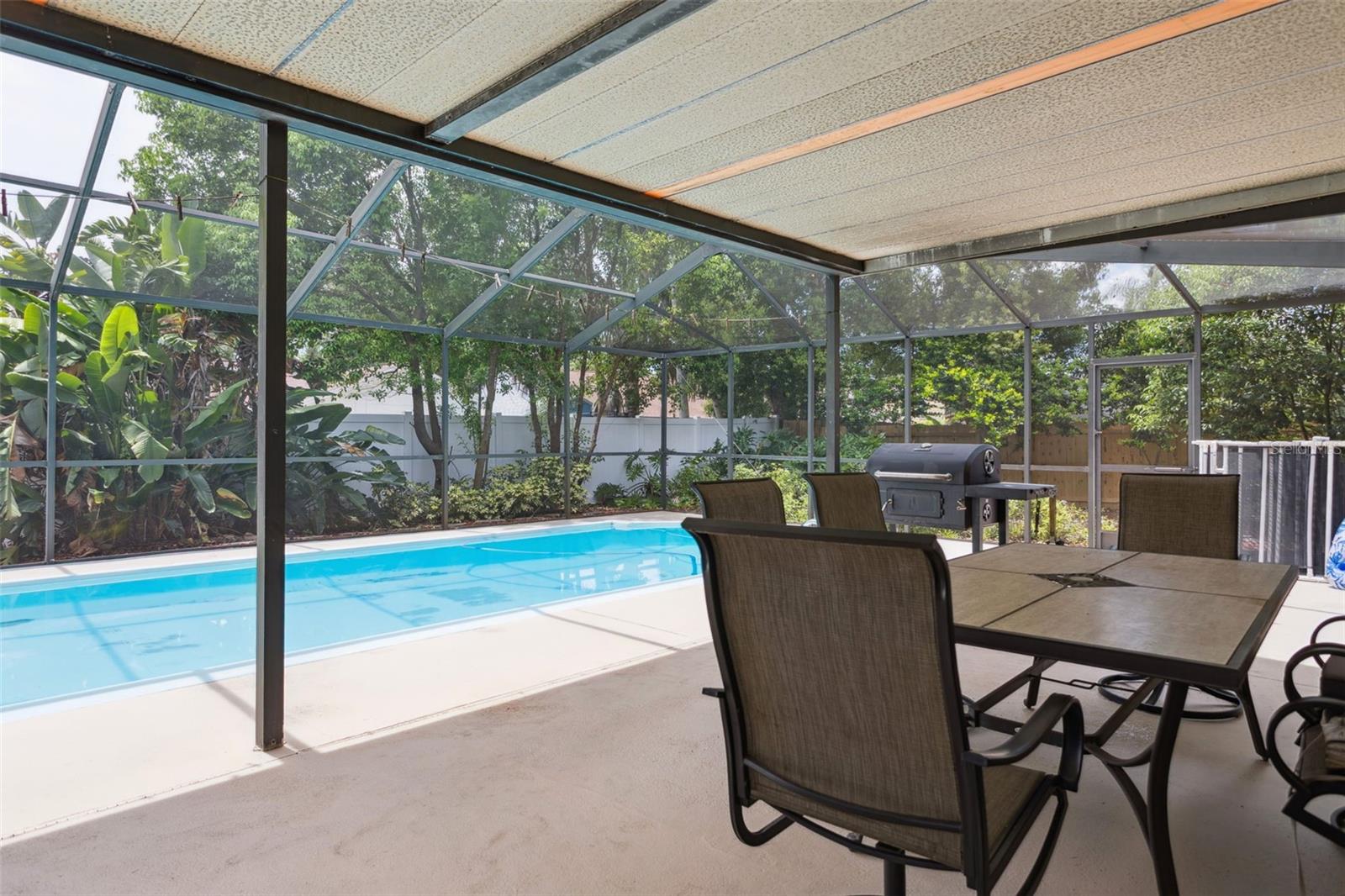 Image 28 of 39 For 11320 Carrollwood Estates Drive