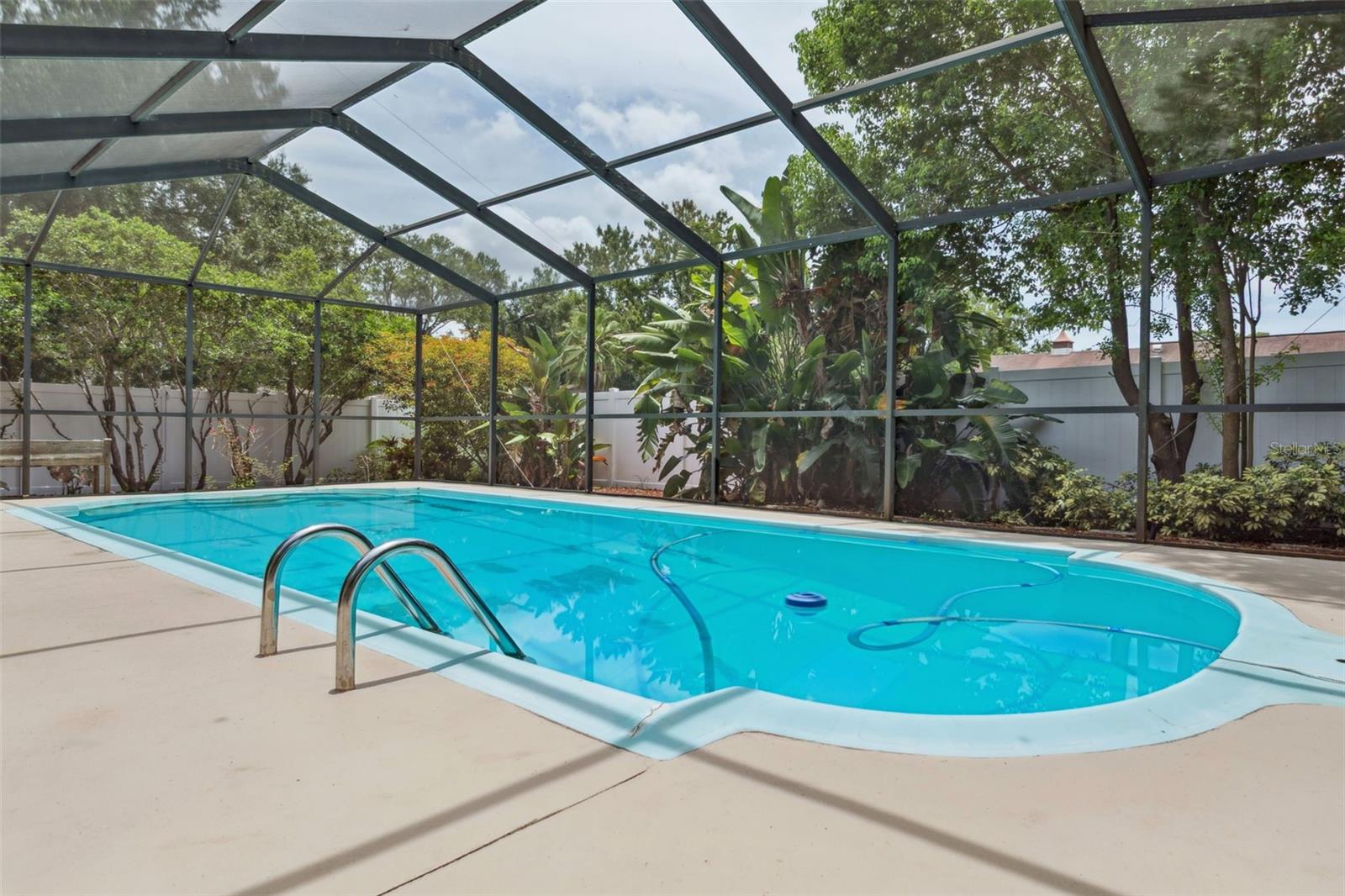 Image 30 of 39 For 11320 Carrollwood Estates Drive
