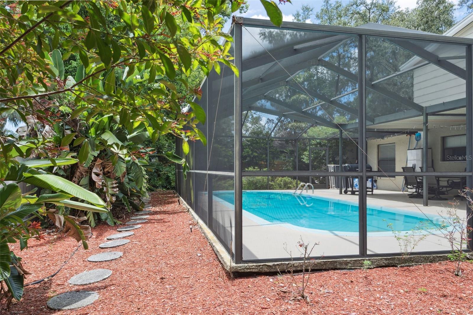 Image 33 of 39 For 11320 Carrollwood Estates Drive