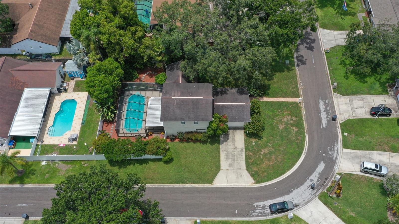 Image 38 of 39 For 11320 Carrollwood Estates Drive