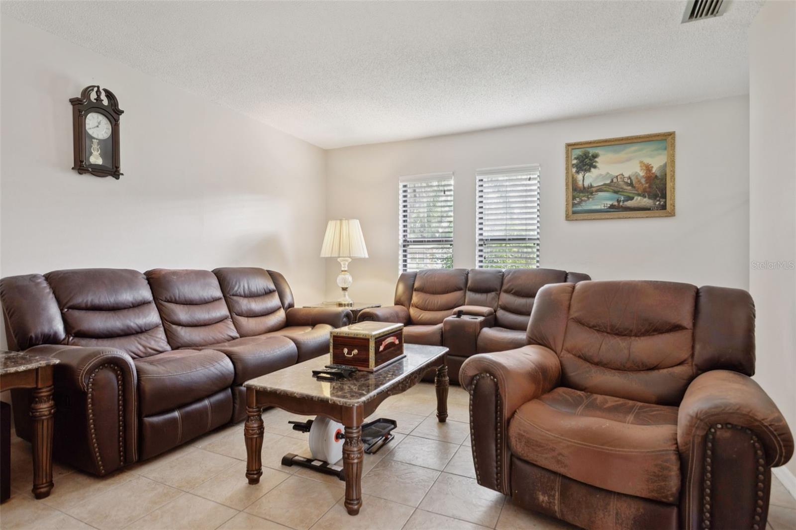 Image 6 of 39 For 11320 Carrollwood Estates Drive