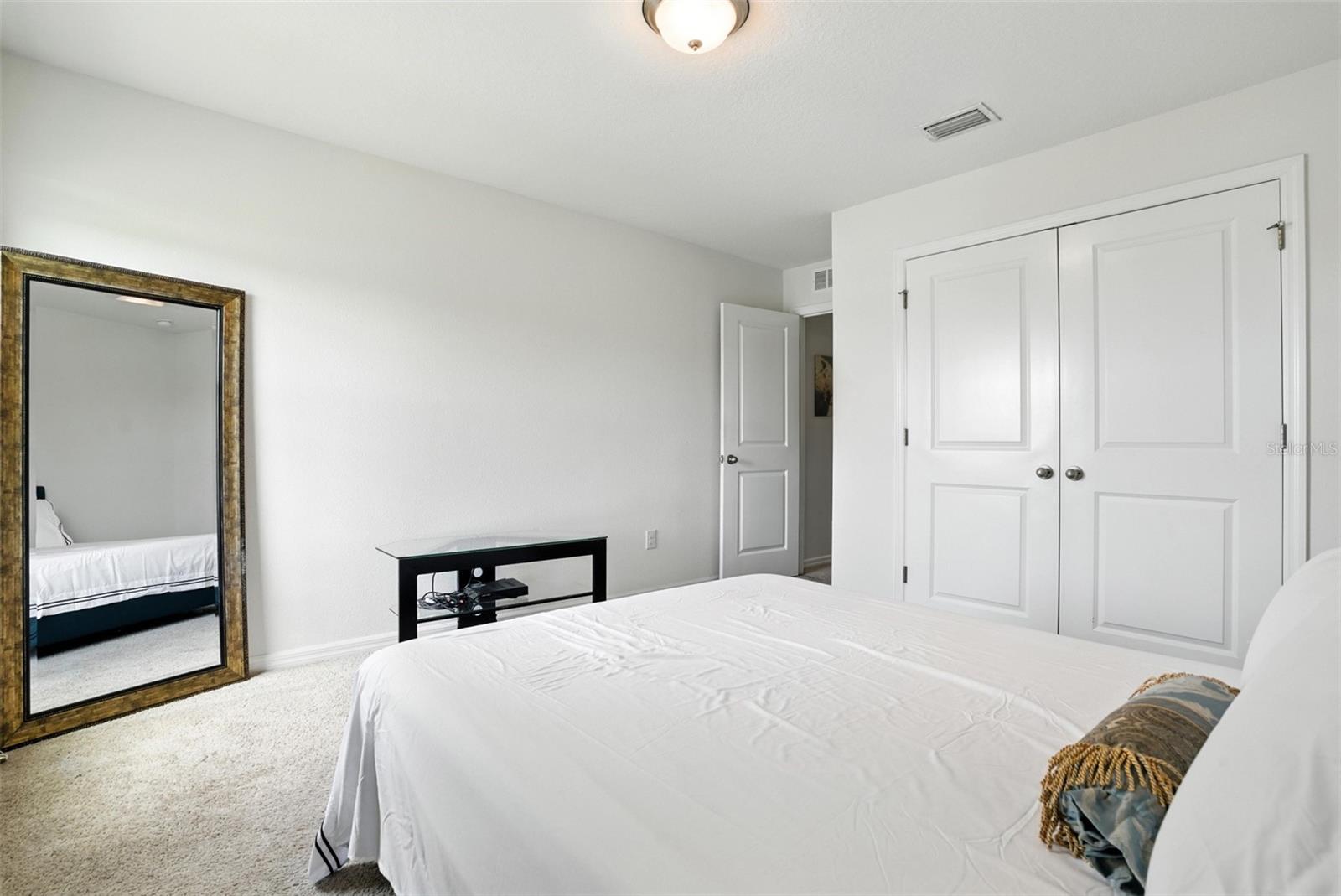 Image 21 of 43 For 10603 Avian Forrest Drive