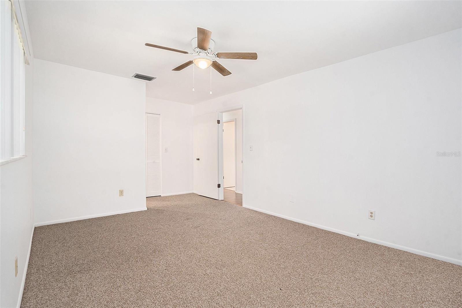 Image 21 of 41 For 1606 Berwick Court B