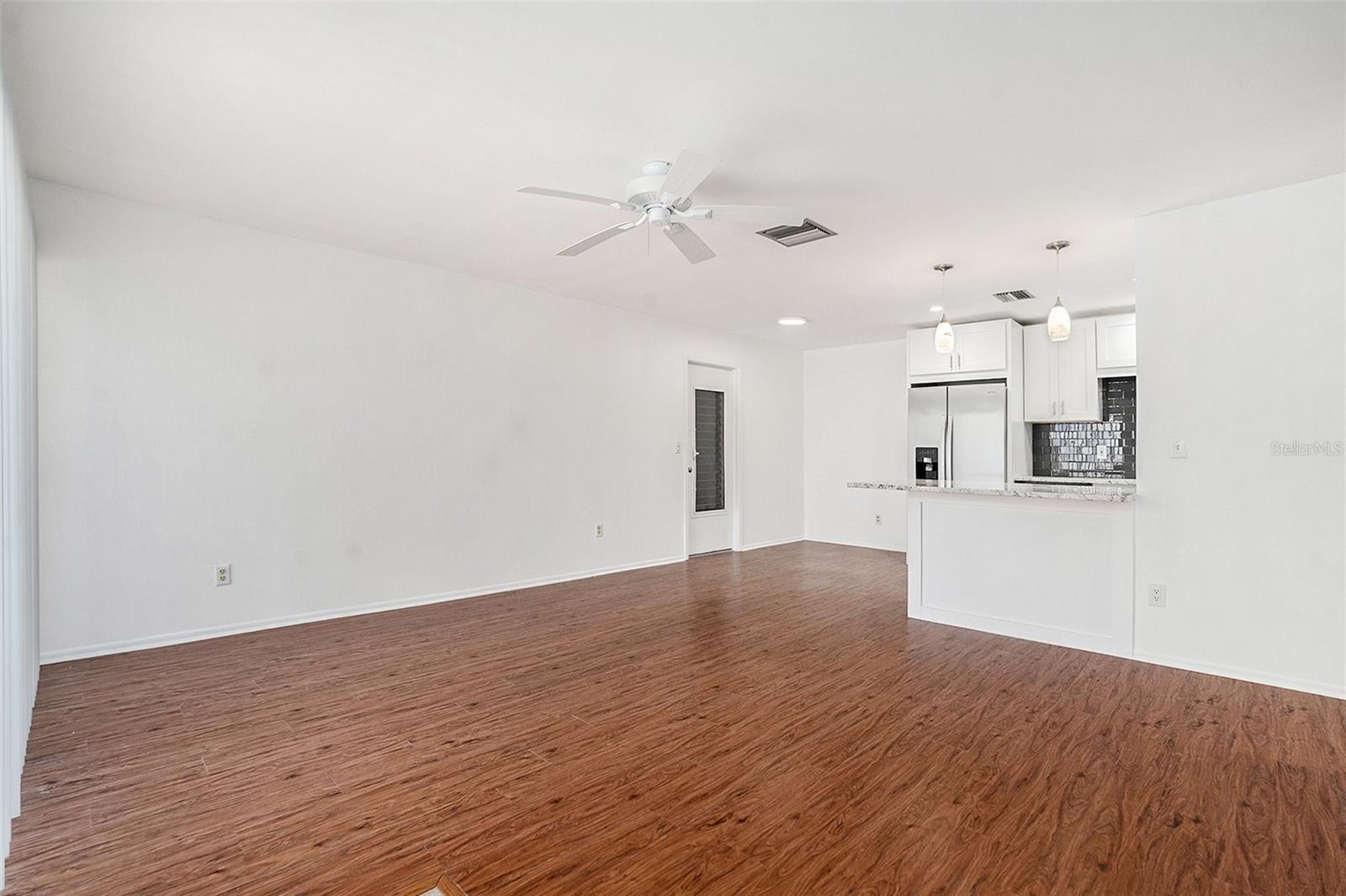 Image 5 of 41 For 1606 Berwick Court B