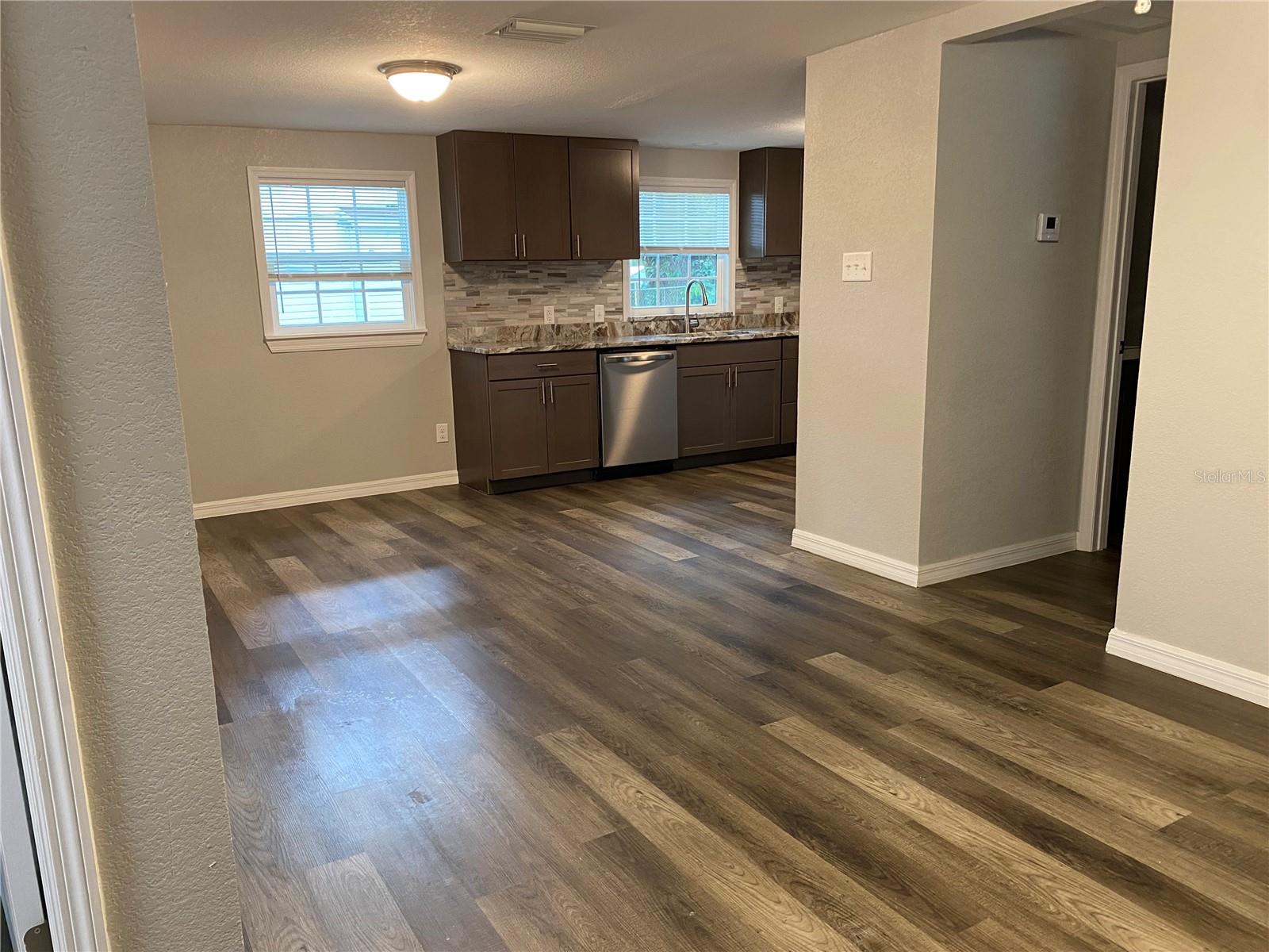 Image 4 of 43 For 4609 5th Street