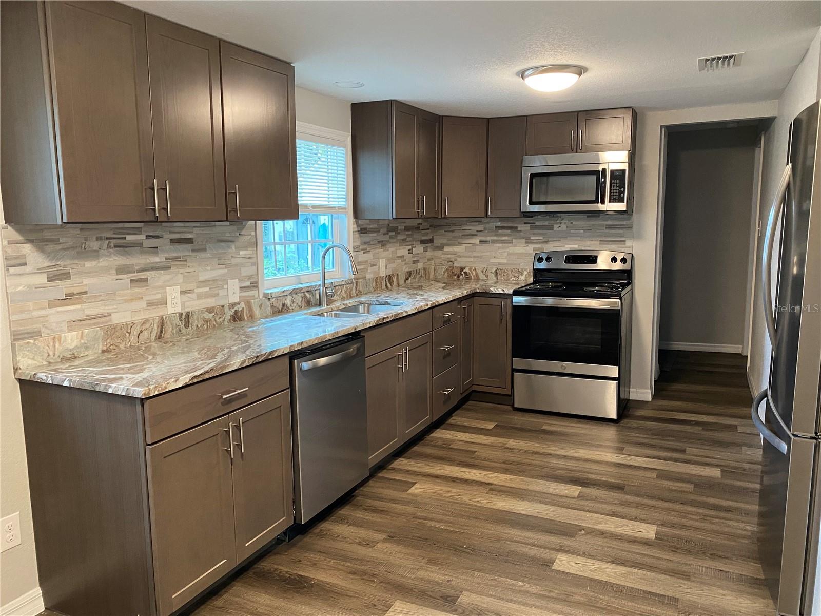 Image 9 of 43 For 4609 5th Street