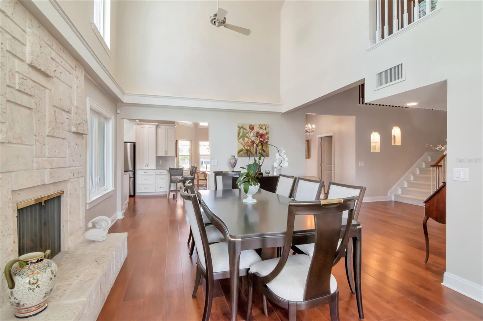 Listing photo id 18 for 5106 Poe Avenue