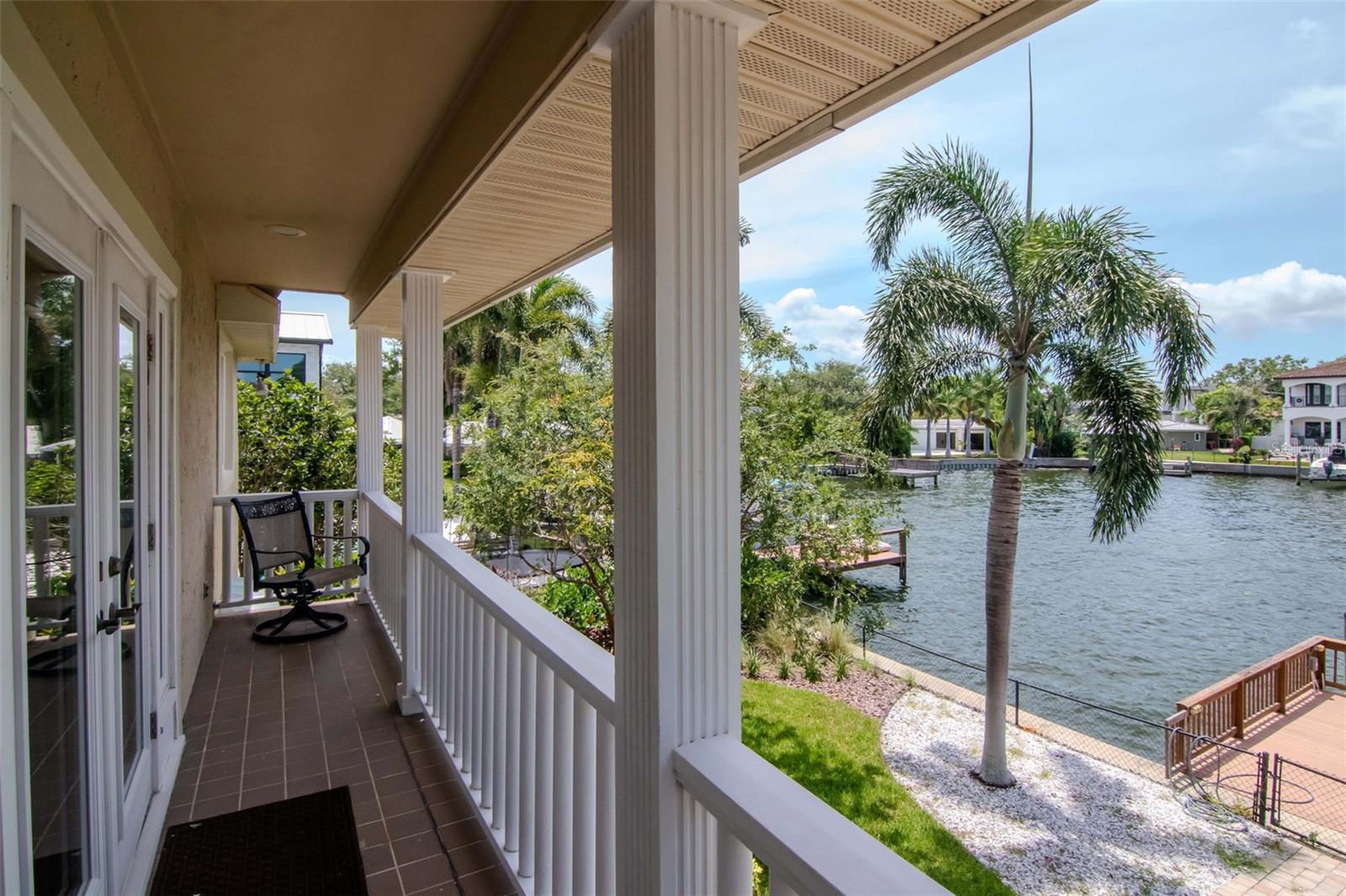 Listing photo id 62 for 5106 Poe Avenue