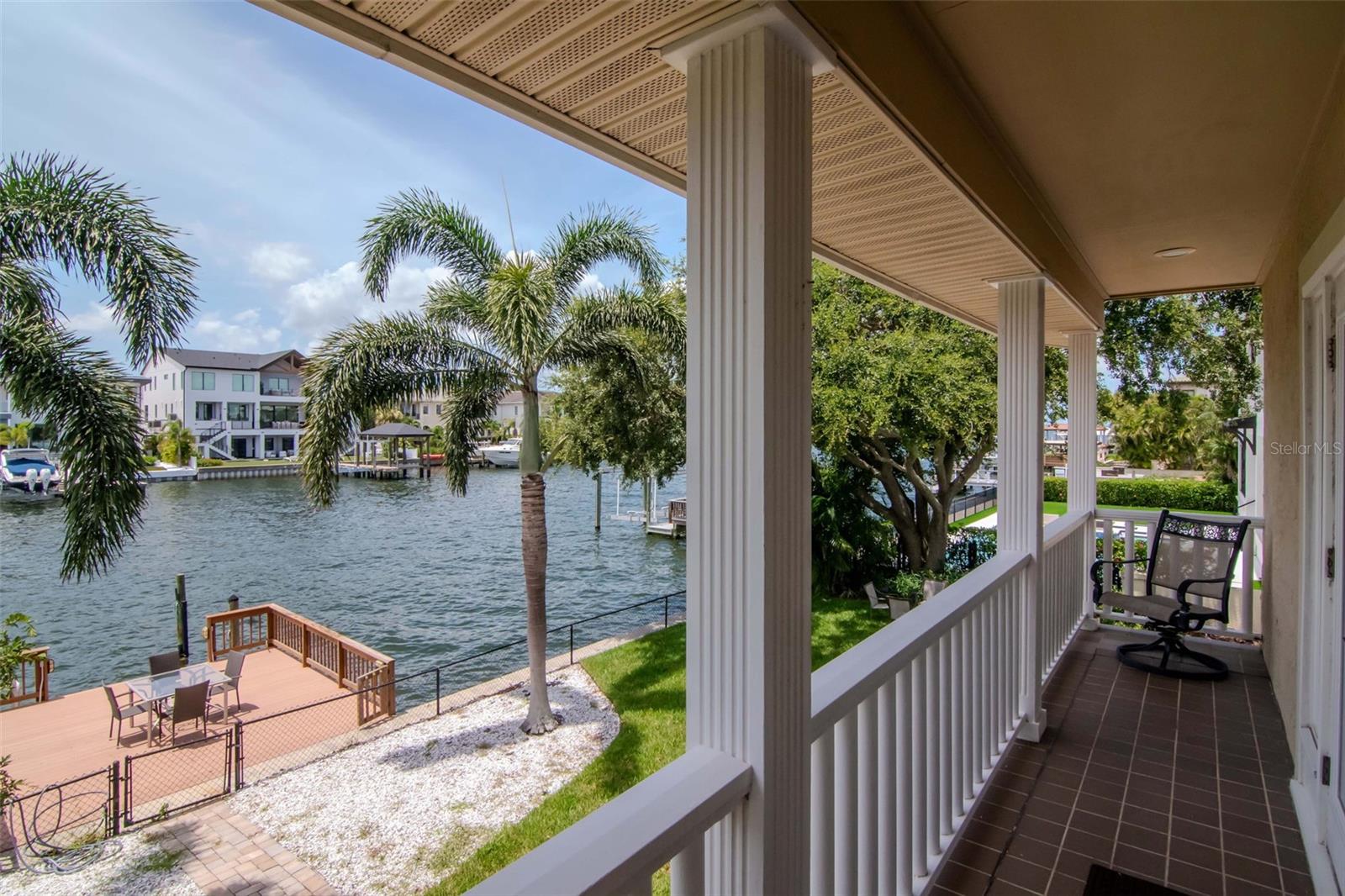 Listing photo id 66 for 5106 Poe Avenue