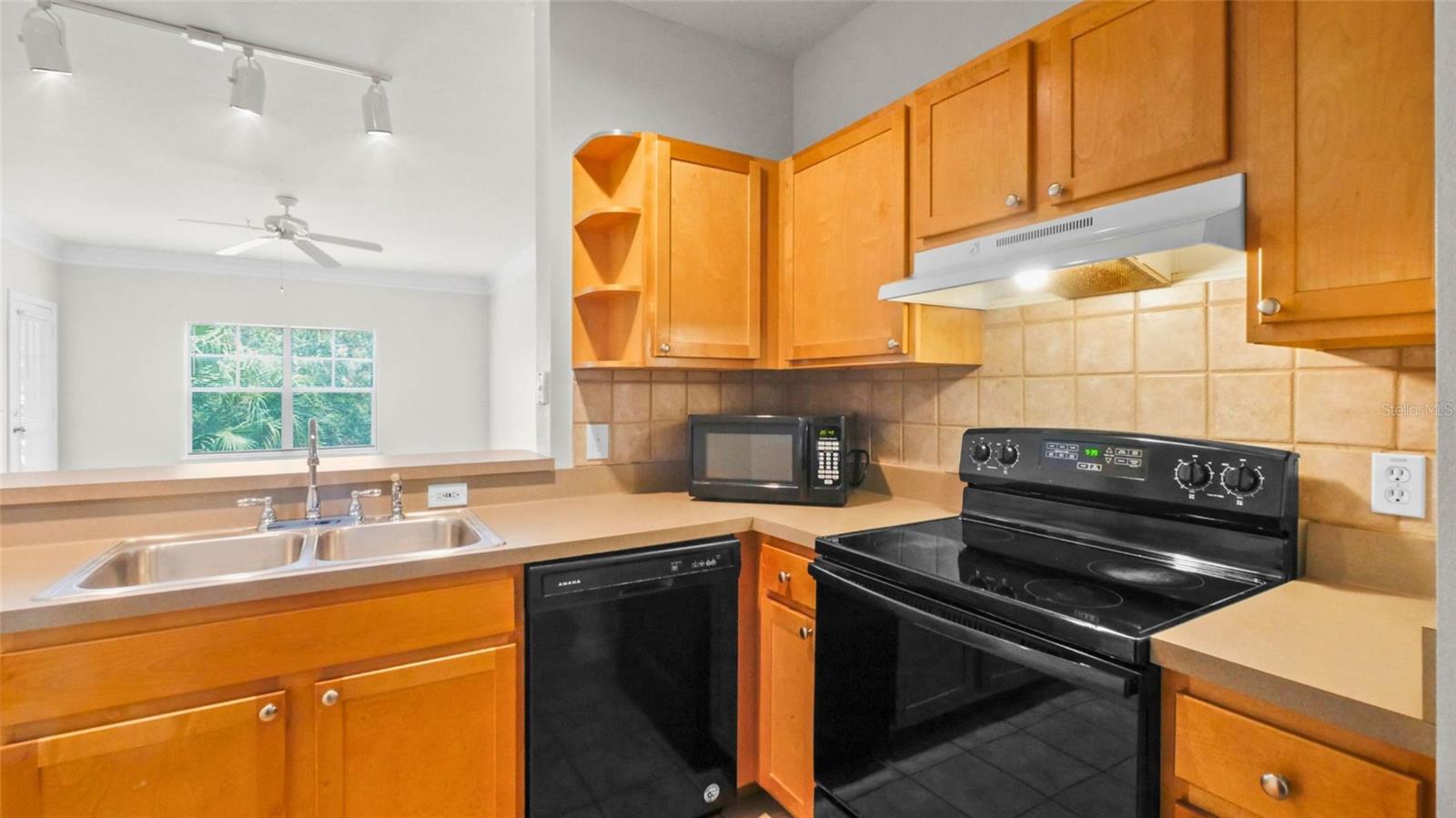 Image 4 of 25 For 4207 Dale Mabry Highway 6306