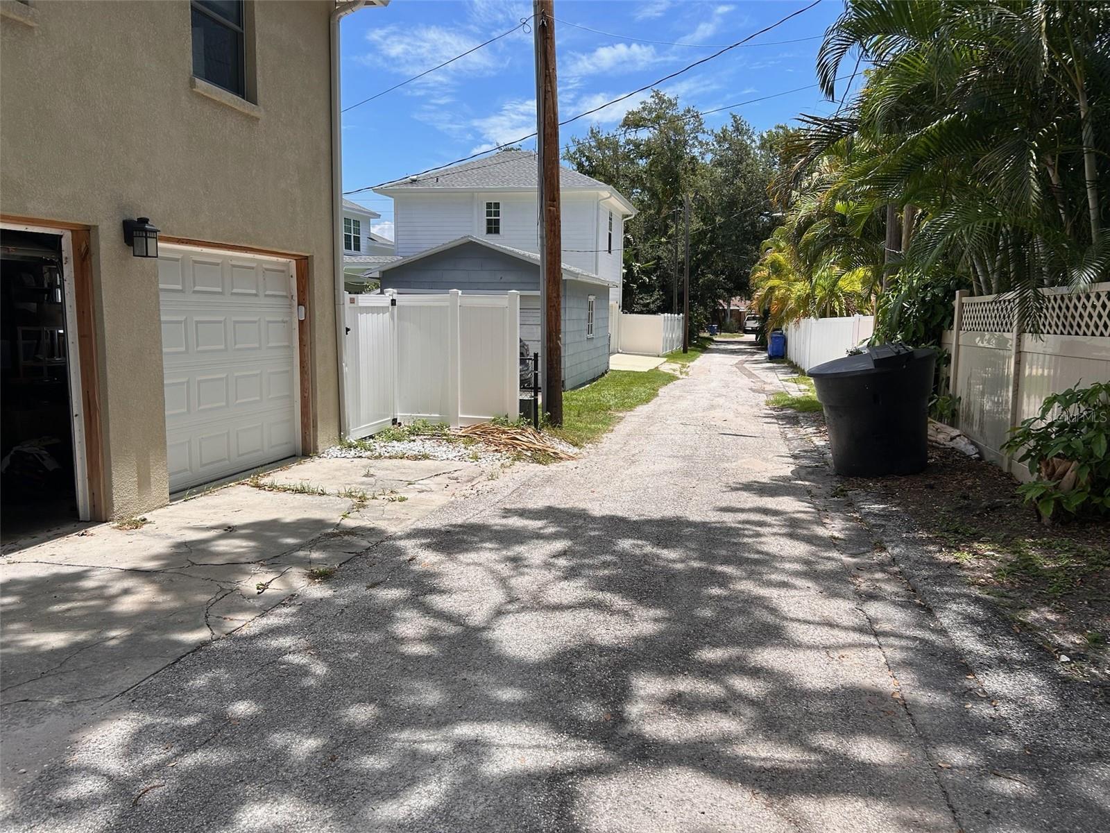 Image 44 of 49 For 136 25th Avenue N
