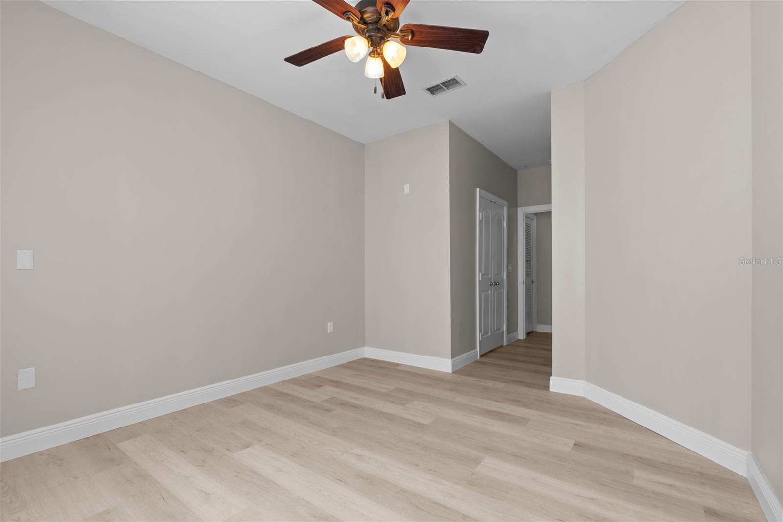 Image 21 of 31 For 4221 Spruce Street 1108
