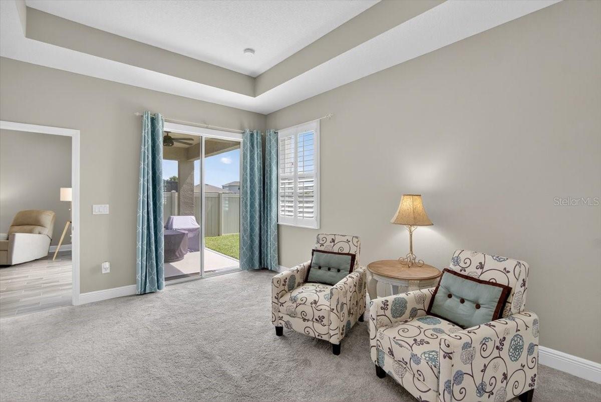 Image 22 of 58 For 13136 Peachleaf Avenue