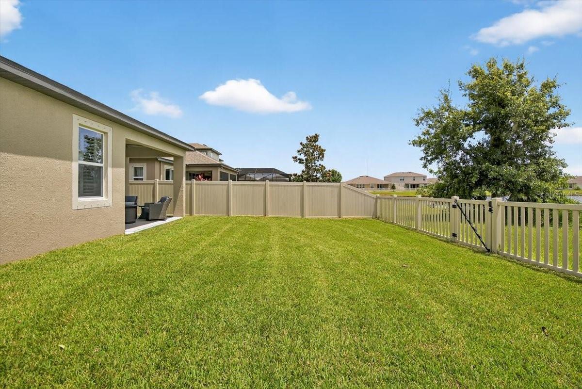 Image 50 of 58 For 13136 Peachleaf Avenue