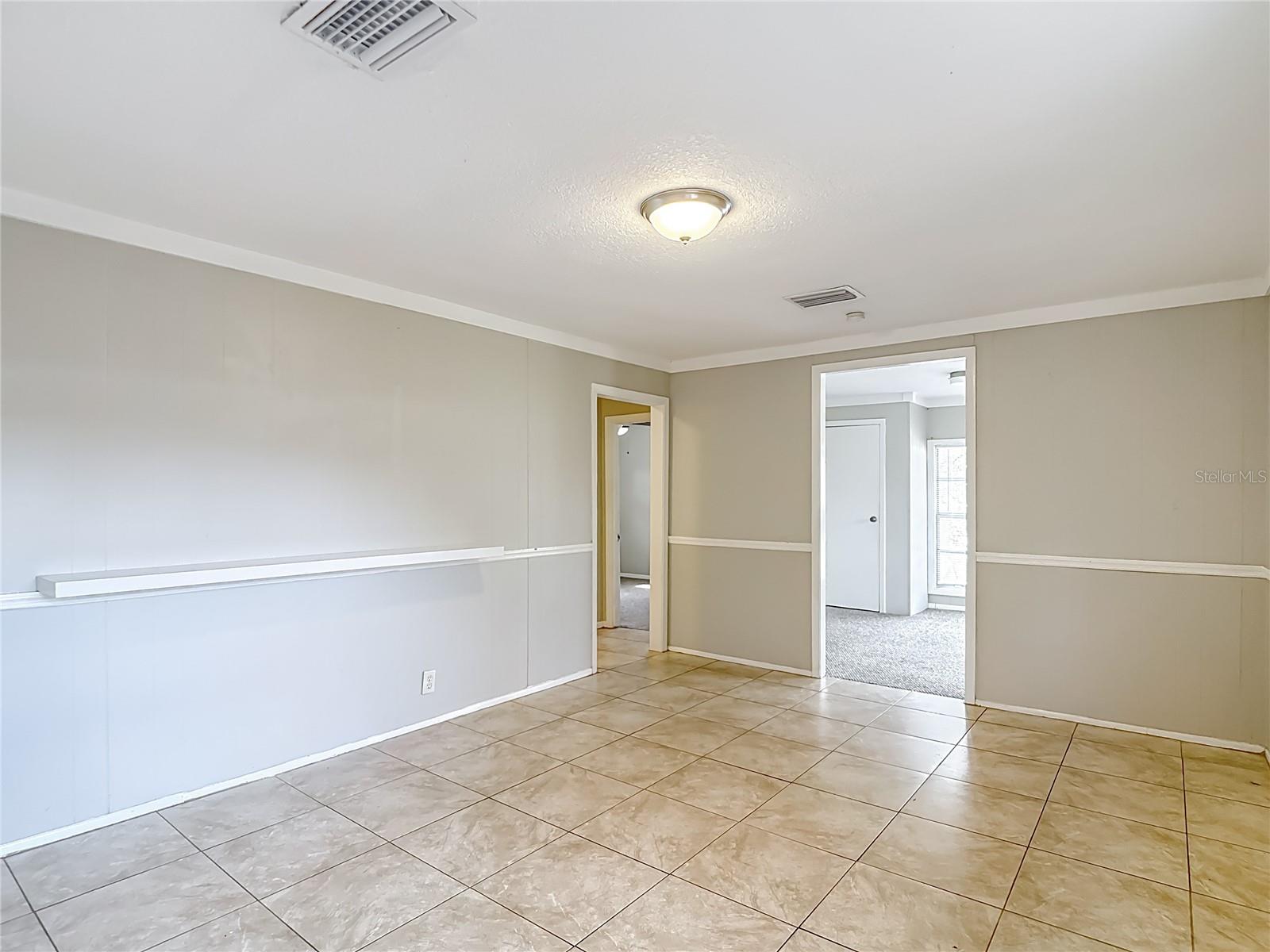 Image 16 of 51 For 8614 Orangeview Avenue