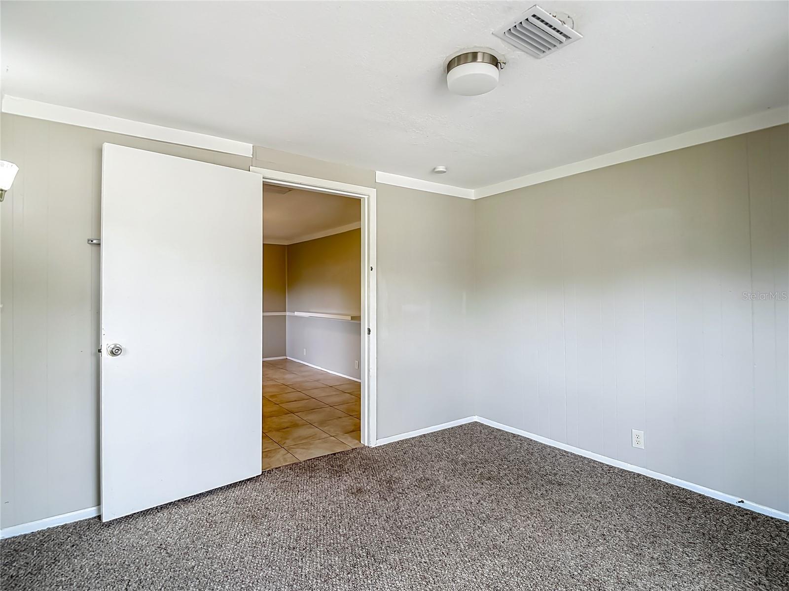 Image 22 of 51 For 8614 Orangeview Avenue
