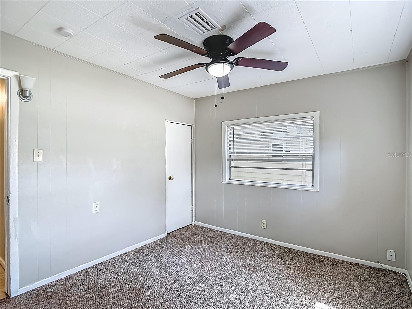 Image 25 of 51 For 8614 Orangeview Avenue