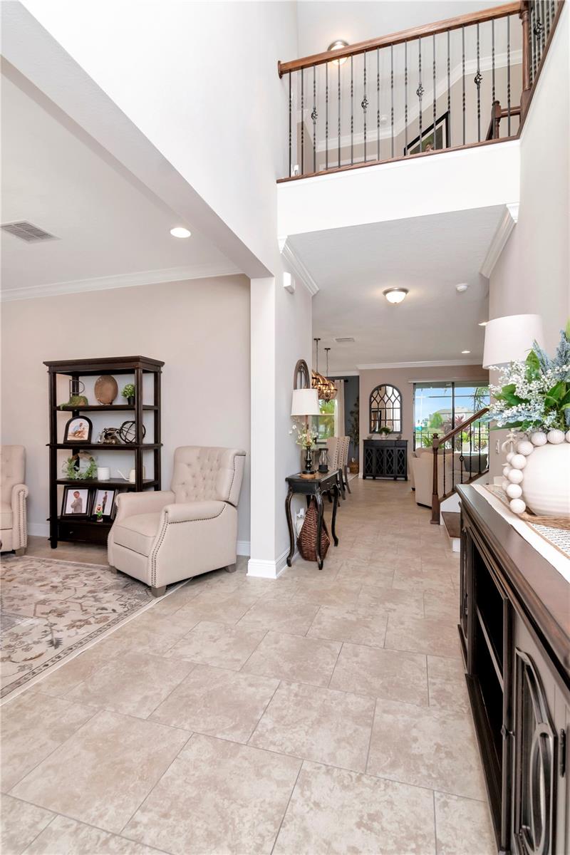 Listing photo id 13 for 11425 Leland Groves Drive