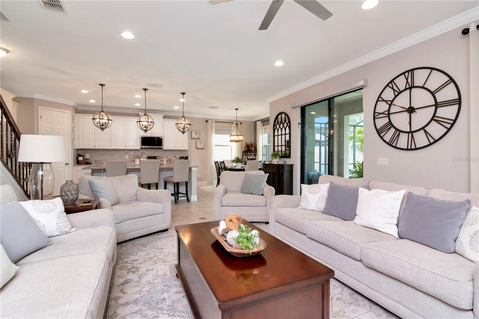 Listing photo id 25 for 11425 Leland Groves Drive