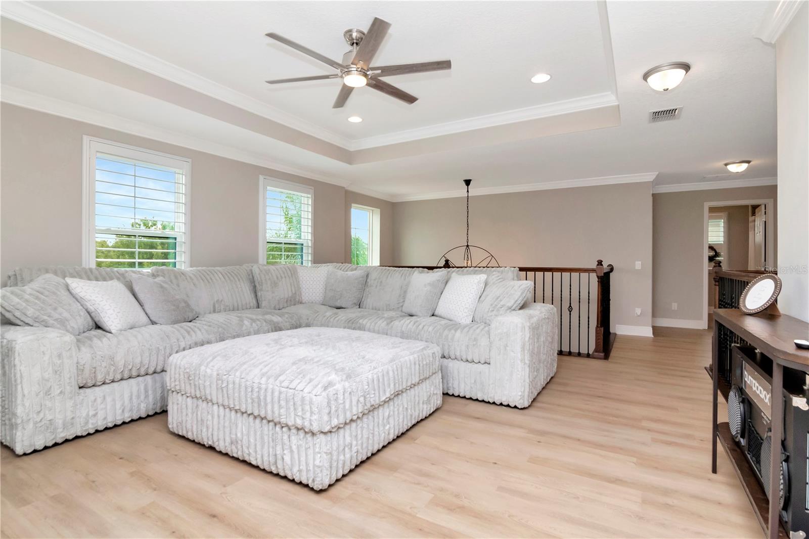 Listing photo id 27 for 11425 Leland Groves Drive