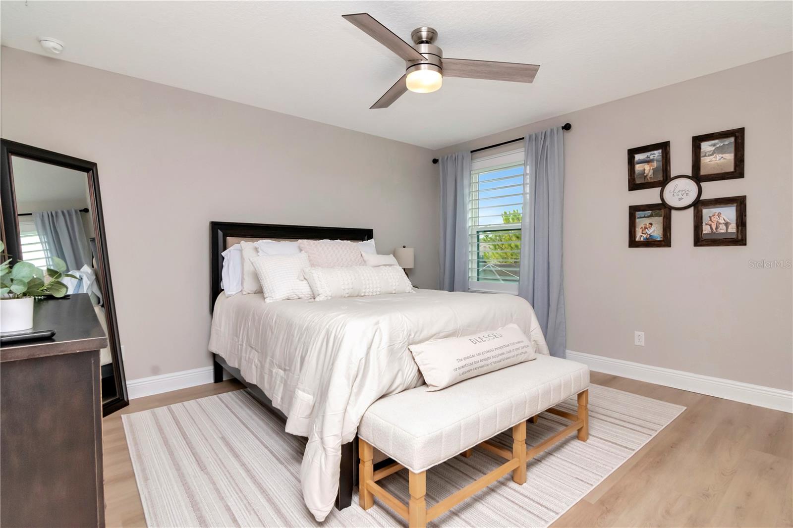 Listing photo id 37 for 11425 Leland Groves Drive