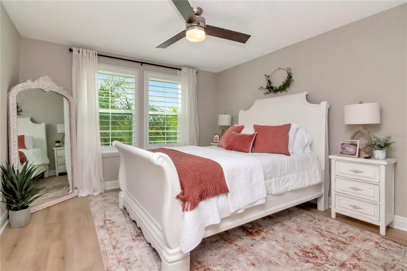 Listing photo id 39 for 11425 Leland Groves Drive