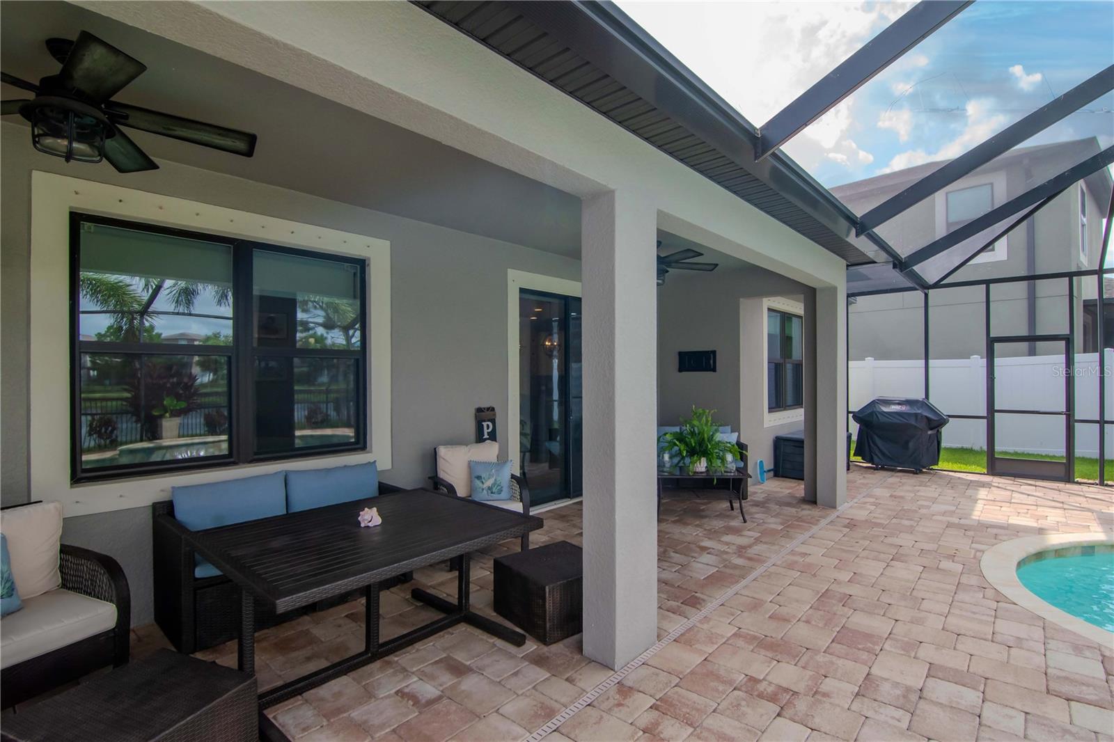 Listing photo id 42 for 11425 Leland Groves Drive