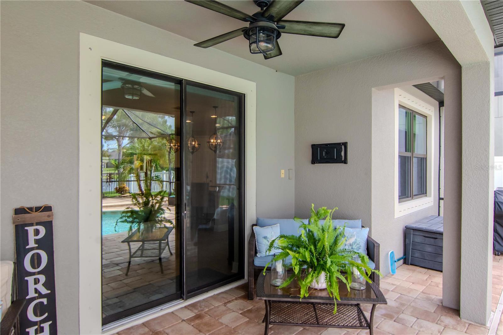 Listing photo id 43 for 11425 Leland Groves Drive