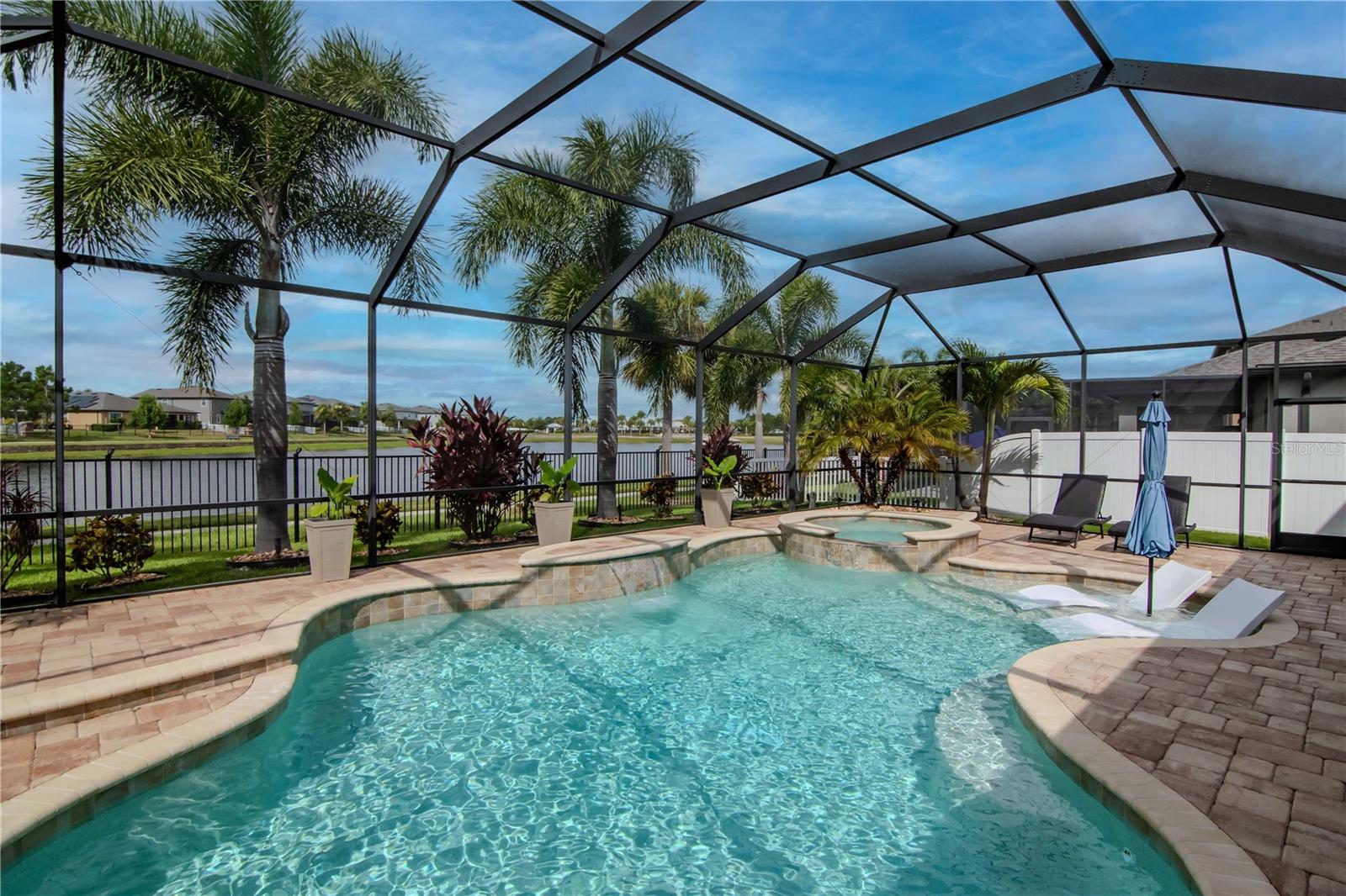 Listing photo id 53 for 11425 Leland Groves Drive